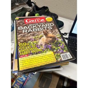 Grit Barnyard Series Guide toBackyard Rabbits Magazine 2016 Raising Breeding DIY